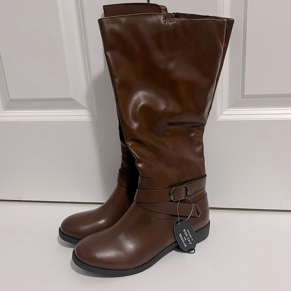 Calf high boots size 7